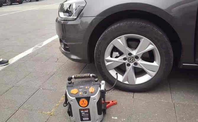 舒兰汽车搭电案例